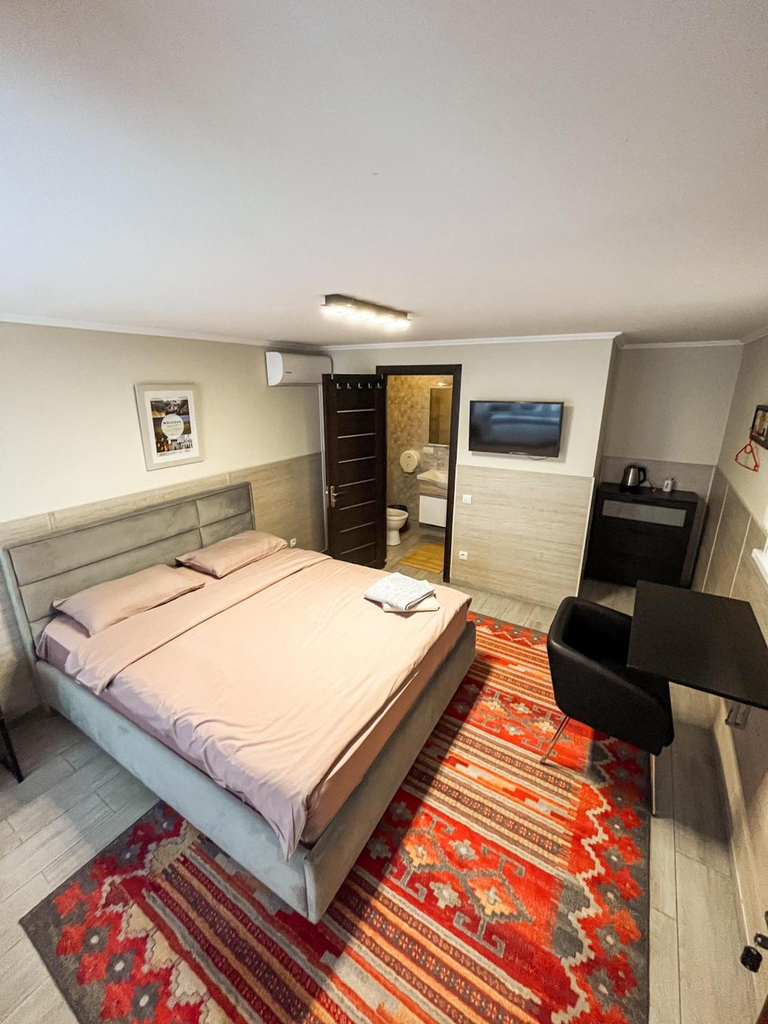 Hotel 77/5 à Chişinău Extérieur photo