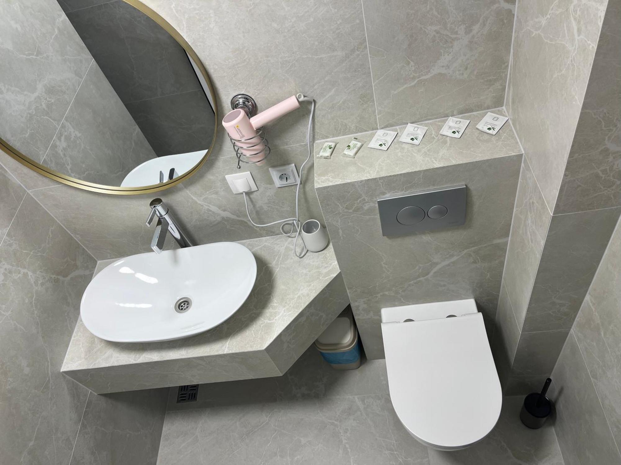 Hotel 77/5 à Chişinău Extérieur photo
